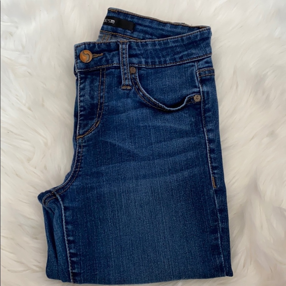 Joe’s skinny ankle jeans 24